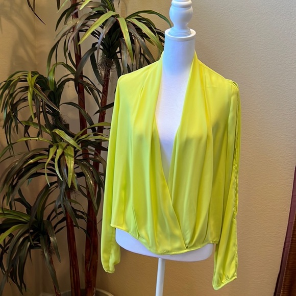 Jealous Tomato Tops - Jealous Tomato blouse with open crossover front, long sleeves with slits. Lime